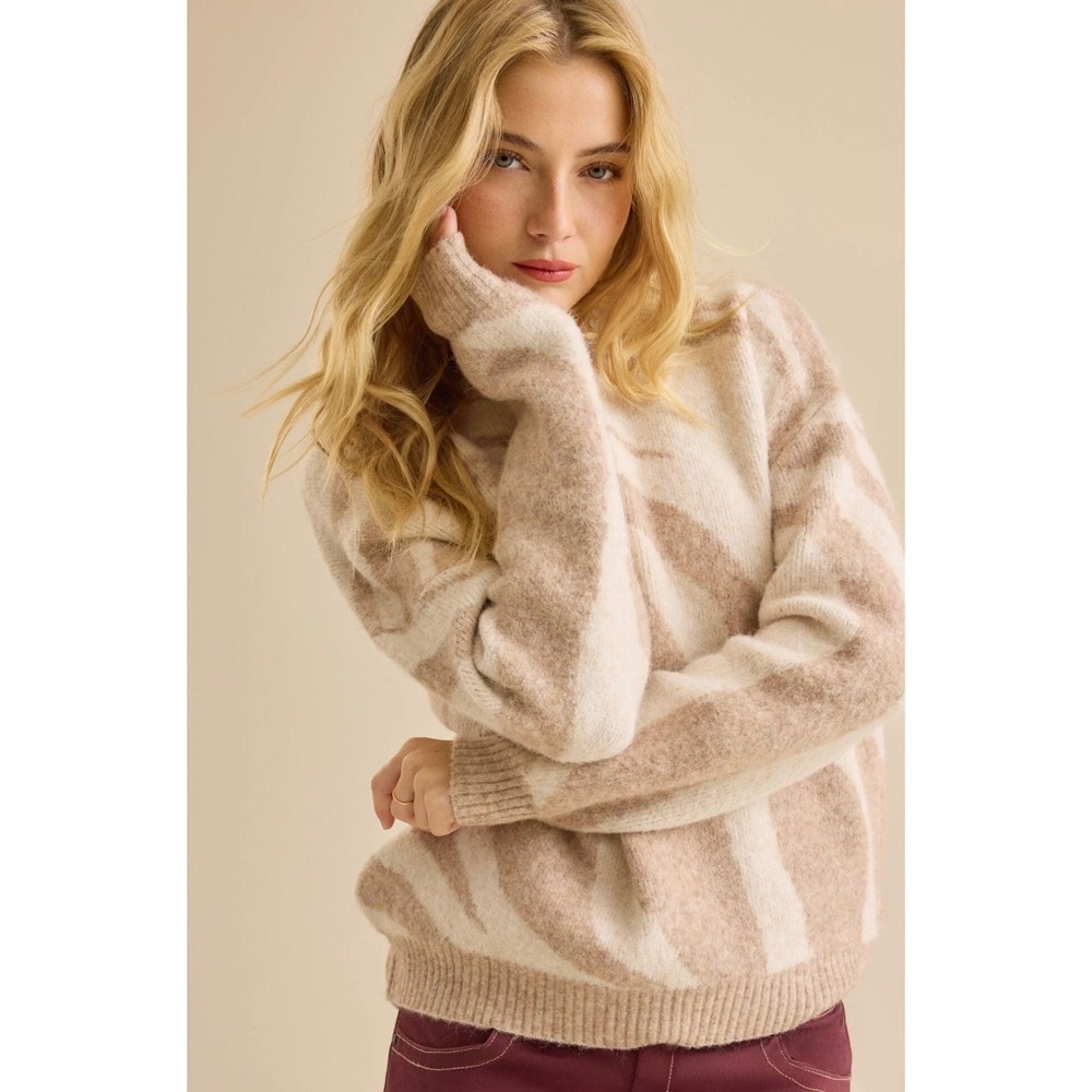 Altar'd State Zebra Print Fuzzy Knit‎ Crewneck Sweater Tan Cream Size Small NWT
